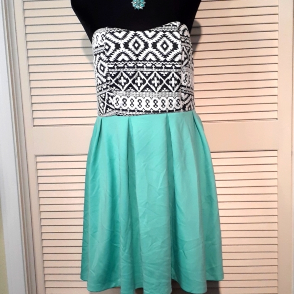 Rue 21 Strapless Dress